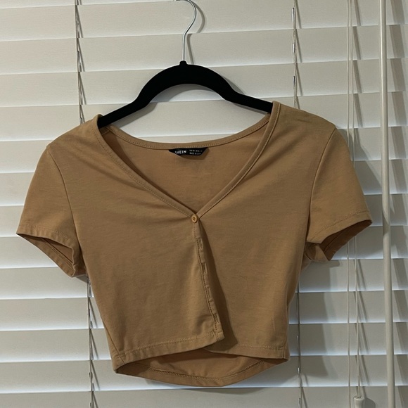 Button up Crop Tshirt - Picture 1 of 2